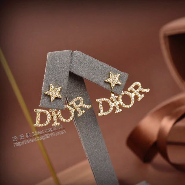 Dior飾品 迪奧經典熱銷新款字母Dior耳釘  zgd1055